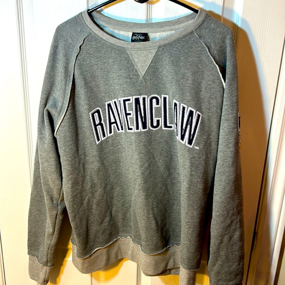 Universal Sweaters - Size large, Harry Potter, Ravenclaw sweatshirt